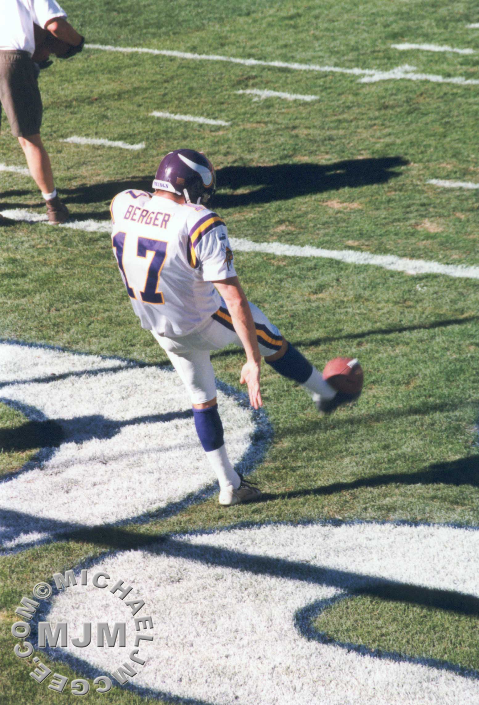 Vikings @ Broncos 10/31/99-michaeljmcgee.com1554 x 2289